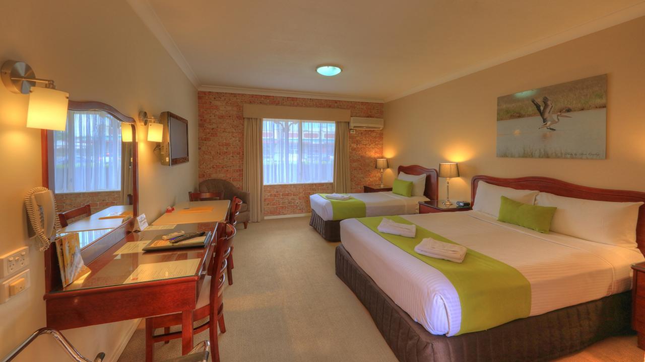Endeavour Court Motor Inn Даббо Екстер'єр фото